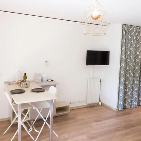T1, Studieux et sportif - La Conciergerie Martinkey's Montpellier Chambre photo